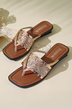 Load image into Gallery viewer, Gold Glitter Clip Toe Slippers

