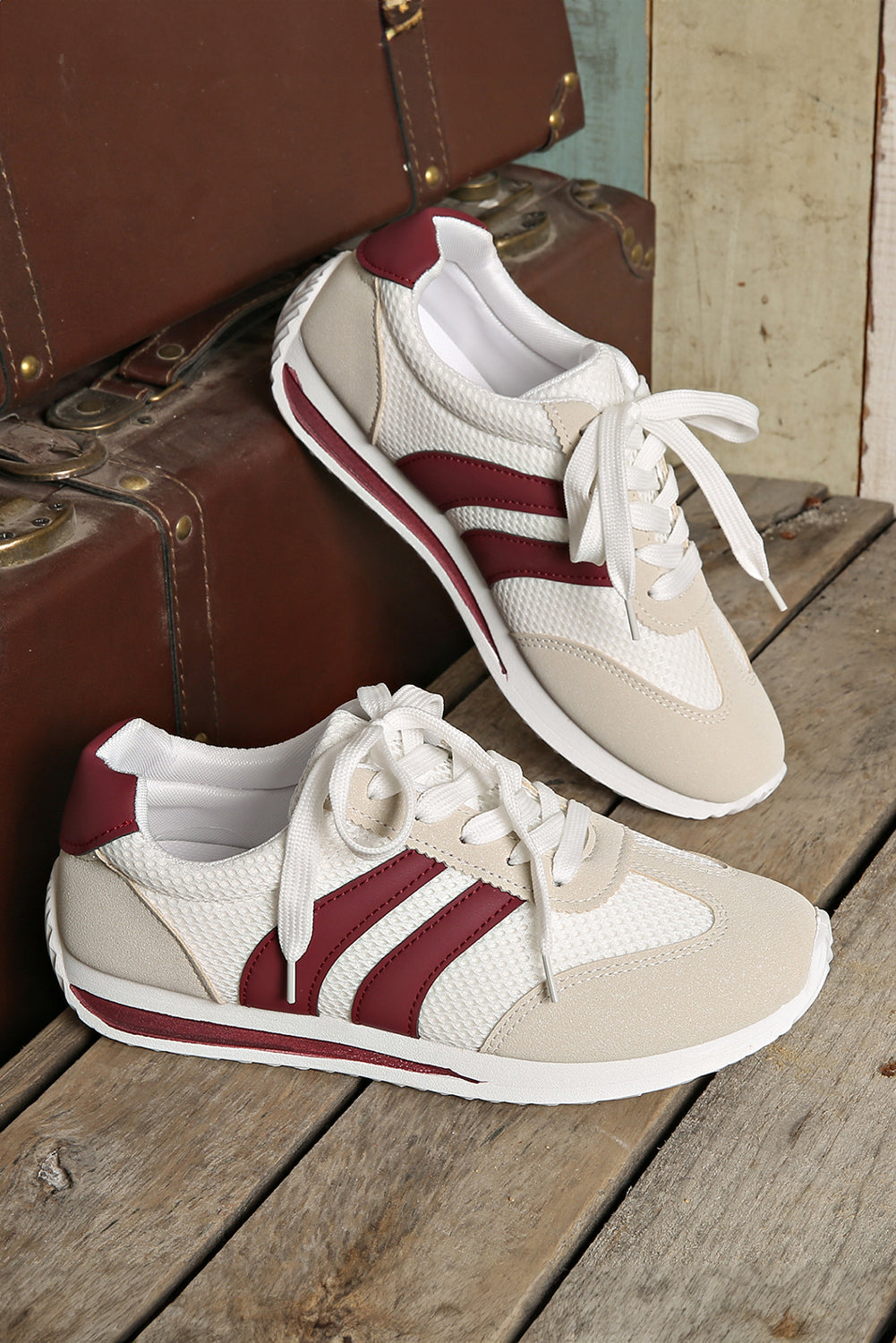 Vintage Double Stripe Retro Jogger Sneaker