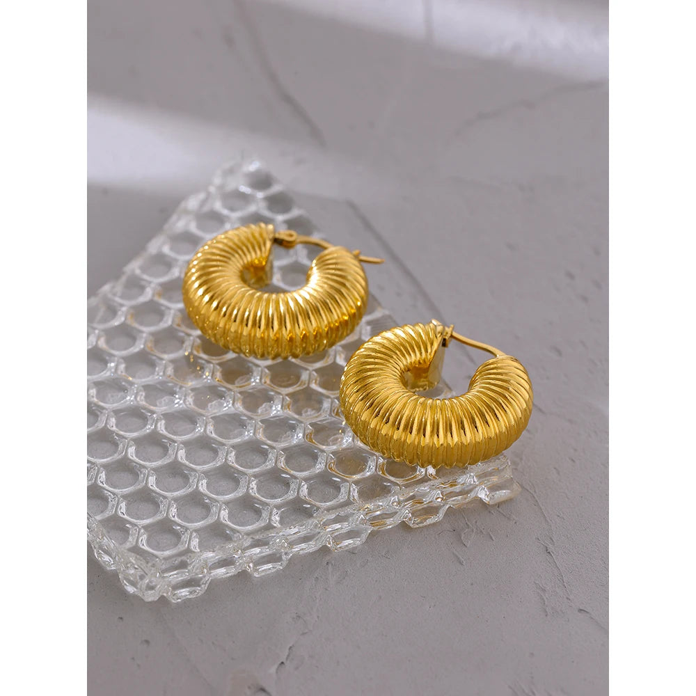 Women's Chunky Ribbed Hoop Earrings | 18K Gold Plated Stainless Steel | Waterproof