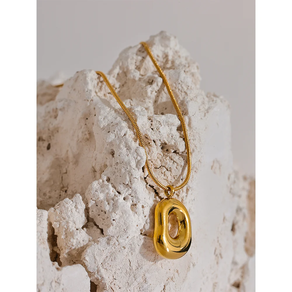 Chunky Hollow Geometric Pendant Necklace | 18K PVD Gold & Silver Stainless Steel Statement Jewelry