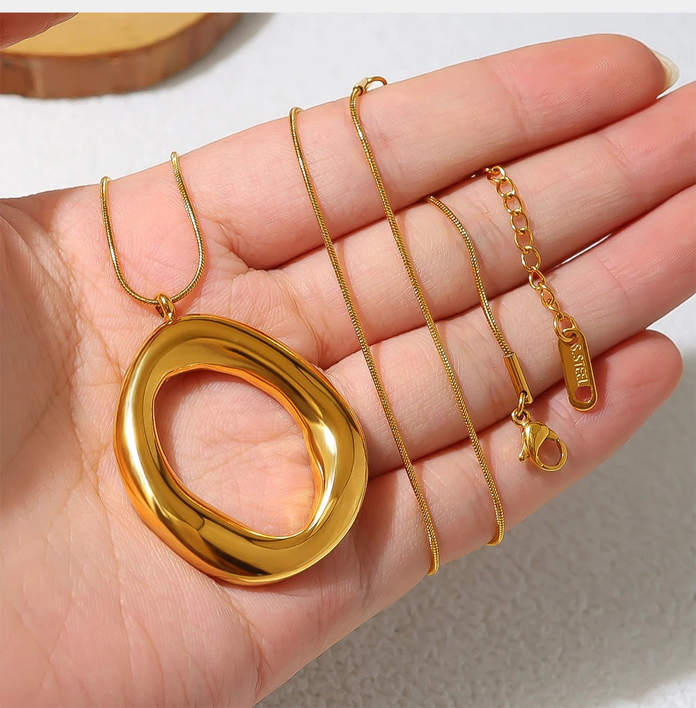 Chunky Irregular Open Oval Pendant Necklace | 18K Gold Plated Snake Chain Statement Jewelry