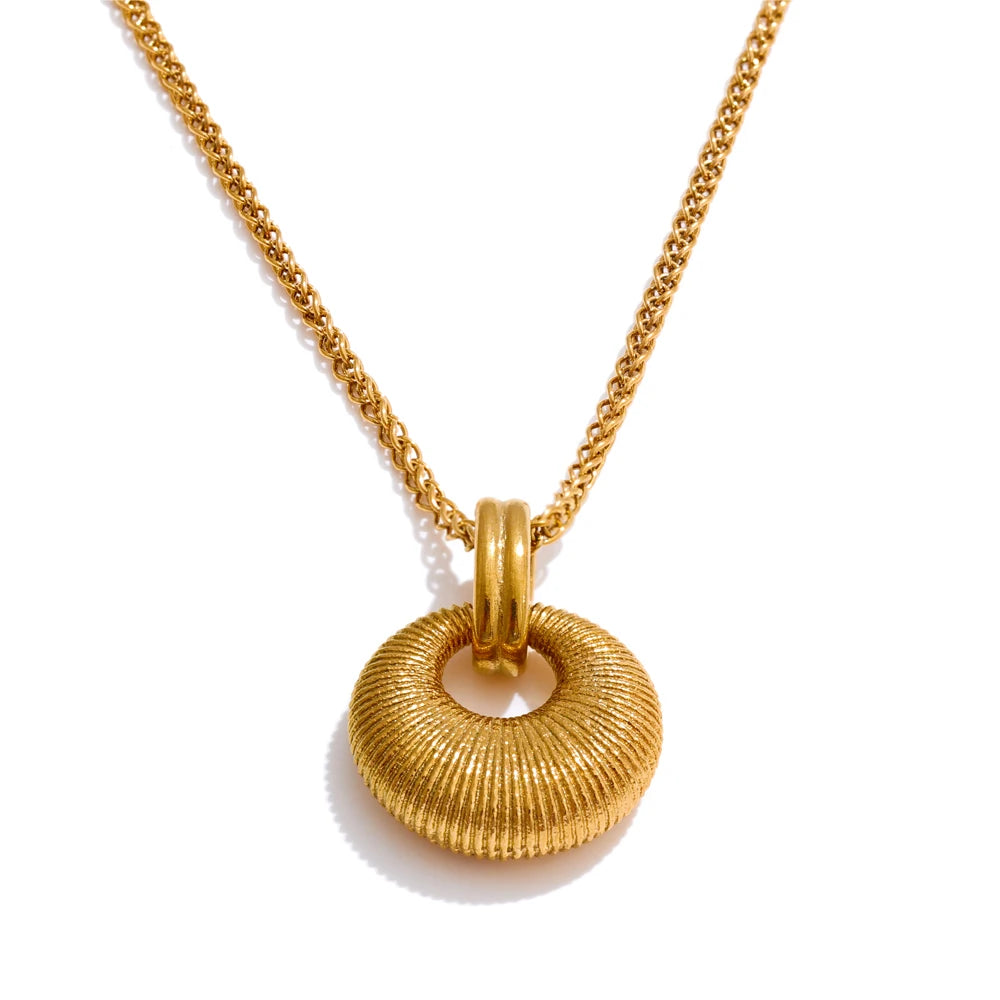 Textured Donut Pendant Necklace | 18K PVD Gold Plated Stainless Steel Jewelry