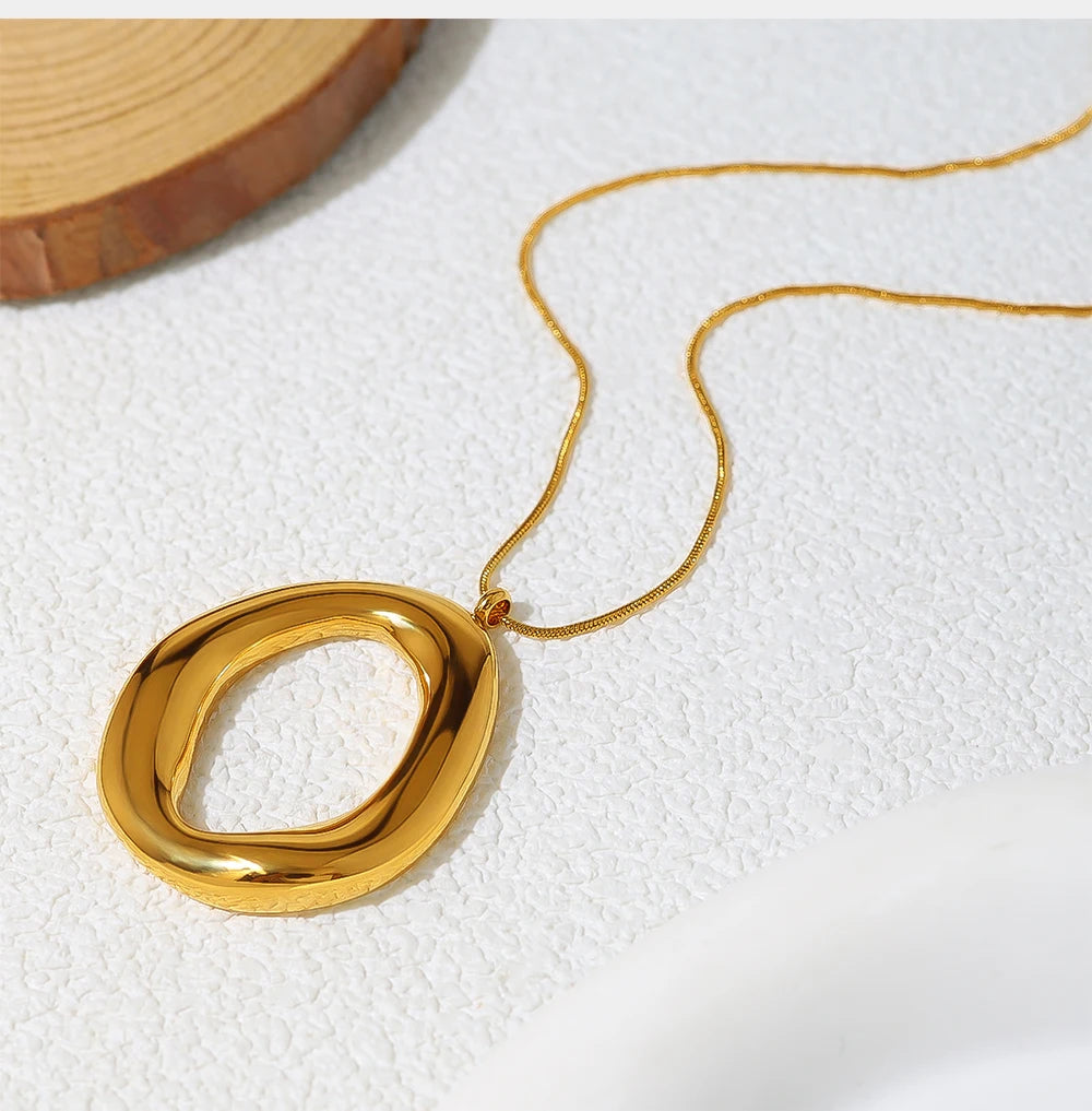 Chunky Irregular Open Oval Pendant Necklace | 18K Gold Plated Snake Chain Statement Jewelry