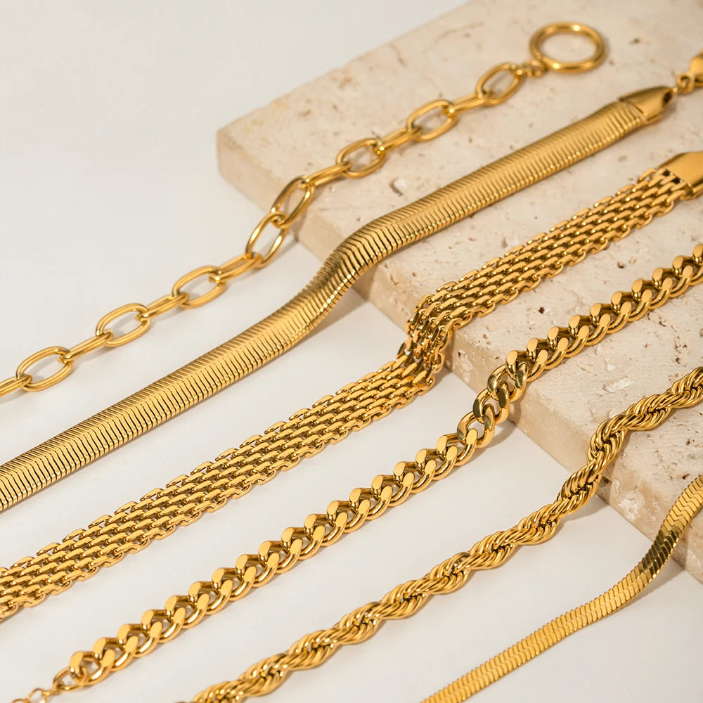 Flat Herringbone Snake Chain Bracelet | 18K Gold | 3mm | The PM Edit