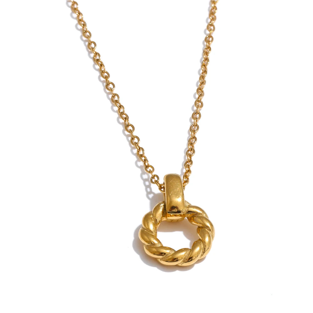 Twisted Rope Circle Pendant Necklace | 18K PVD Gold & Silver Stainless Steel Jewelry