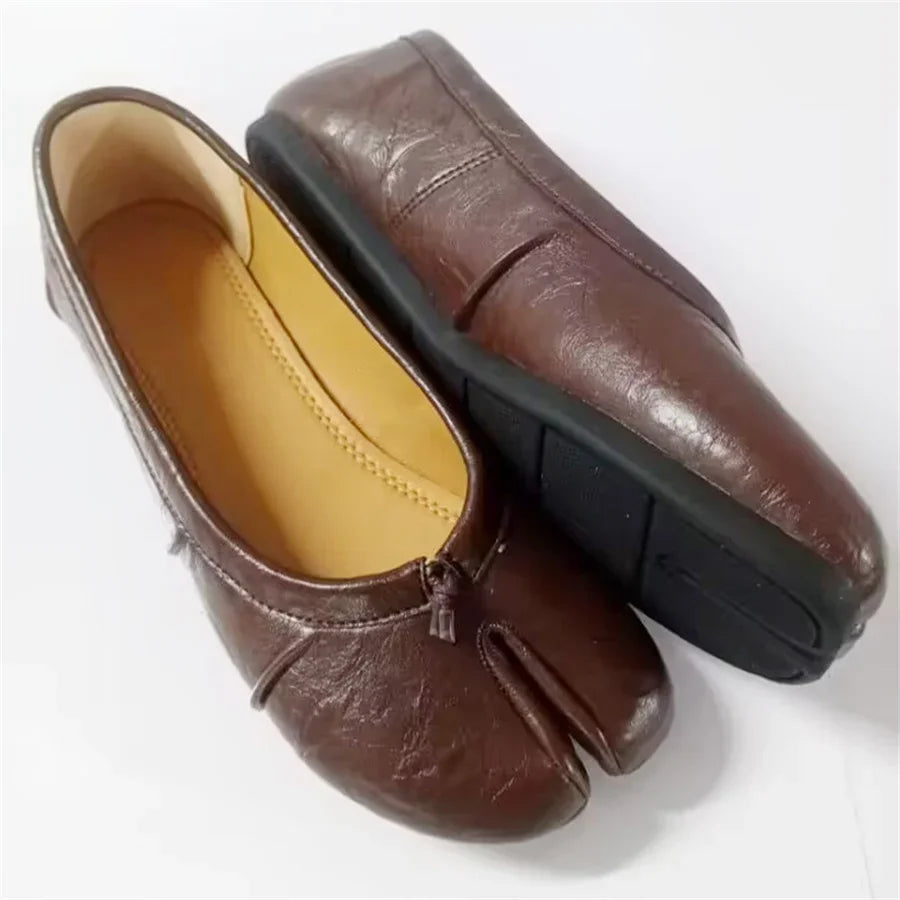 Split Toe Tabi Ballet Flats – Slip-On Leather Loafers for Women