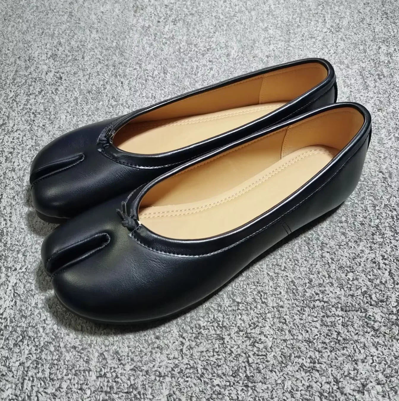 Split Toe Tabi Ballet Flats – Slip-On Leather Loafers for Women