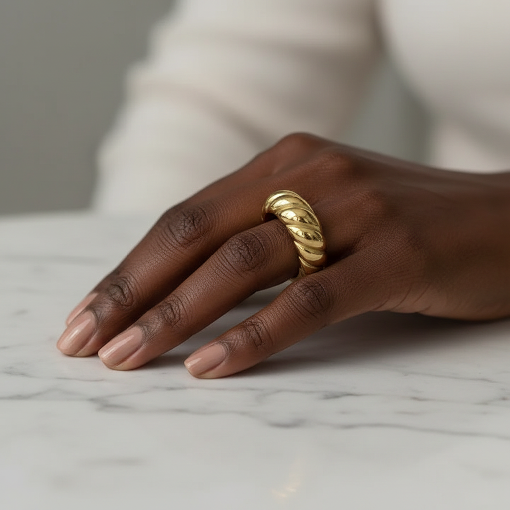 Croissant Ring — Marble Dark Skin