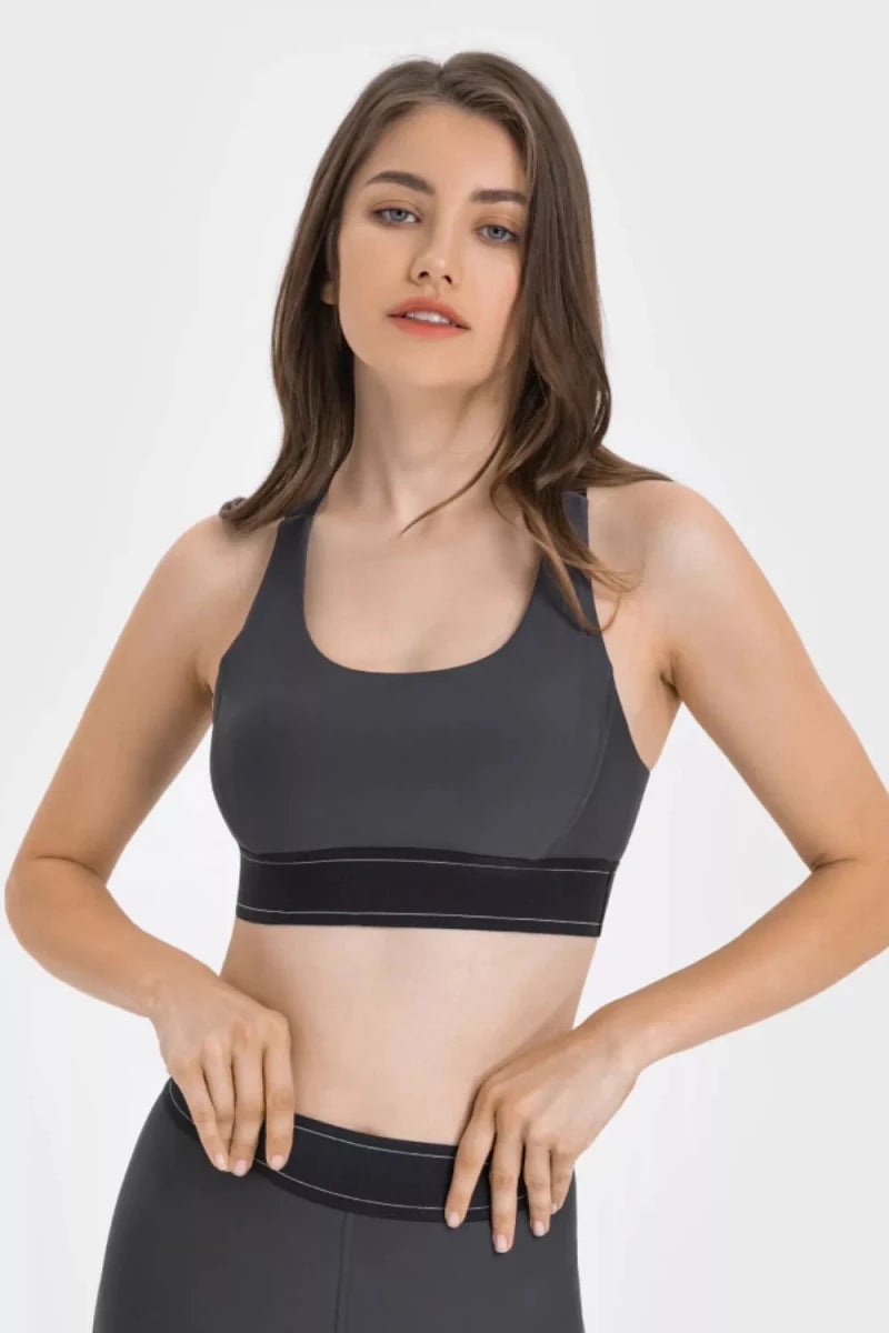 Contrast Band Racerback Sports Bra - The PM Edit