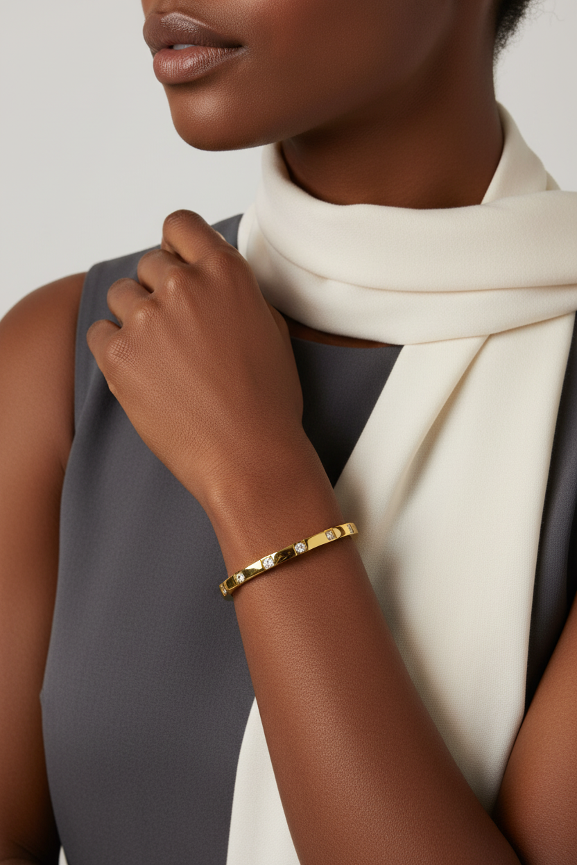 Gold YH568A bangle lifestyle
