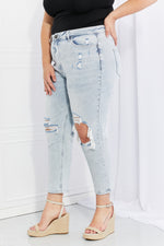 Load image into Gallery viewer, Distressed Cropped Jeans Pants
