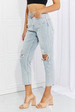 Load image into Gallery viewer, Distressed Cropped Jeans Pants
