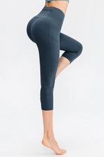 Load image into Gallery viewer, Wide Waistband Cropped Active Leggings with Pockets
