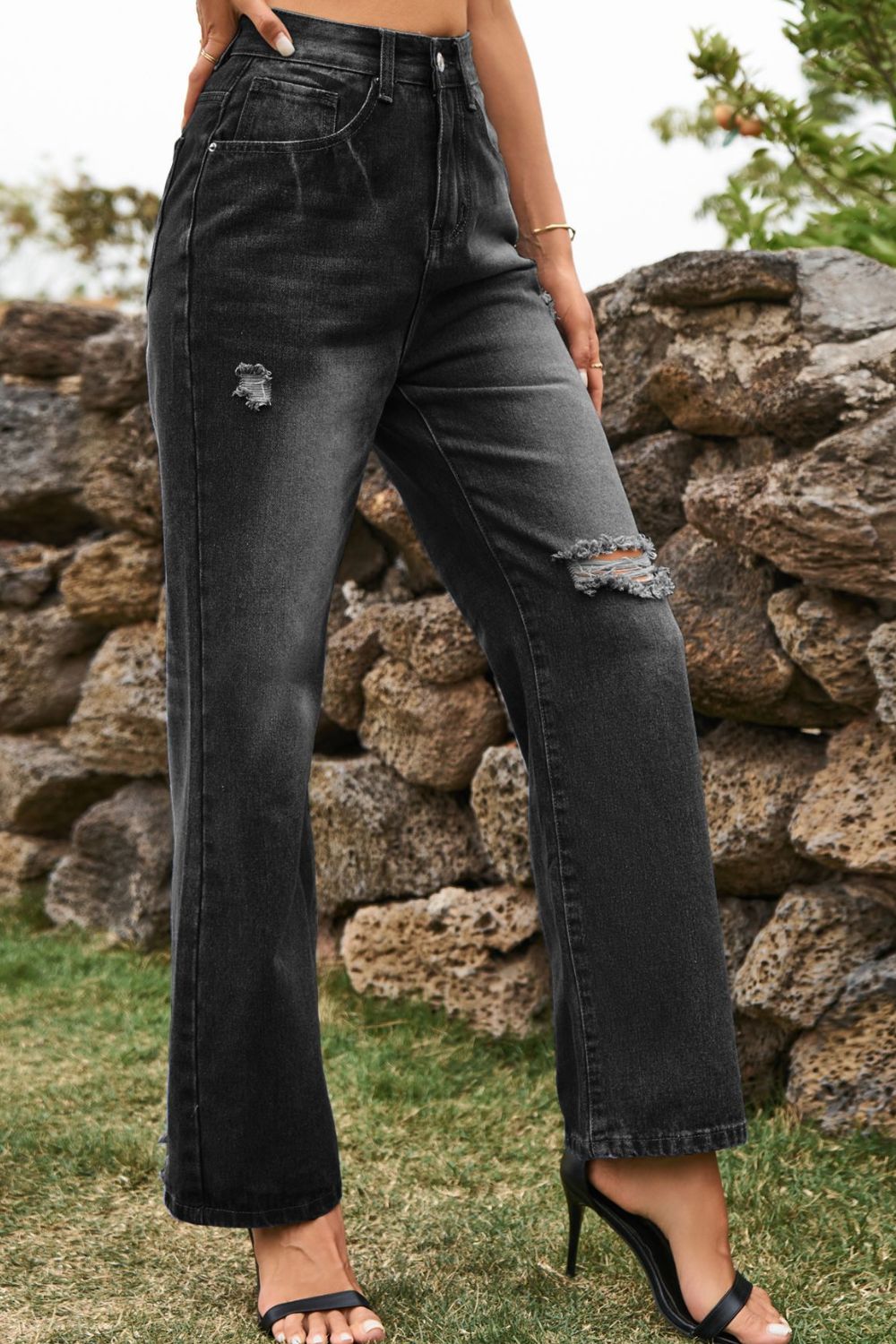 Distressed Buttoned Loose Fit Pants