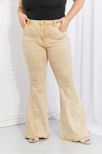 Load image into Gallery viewer, Hem Bell Bottom Jeans in Yellow
