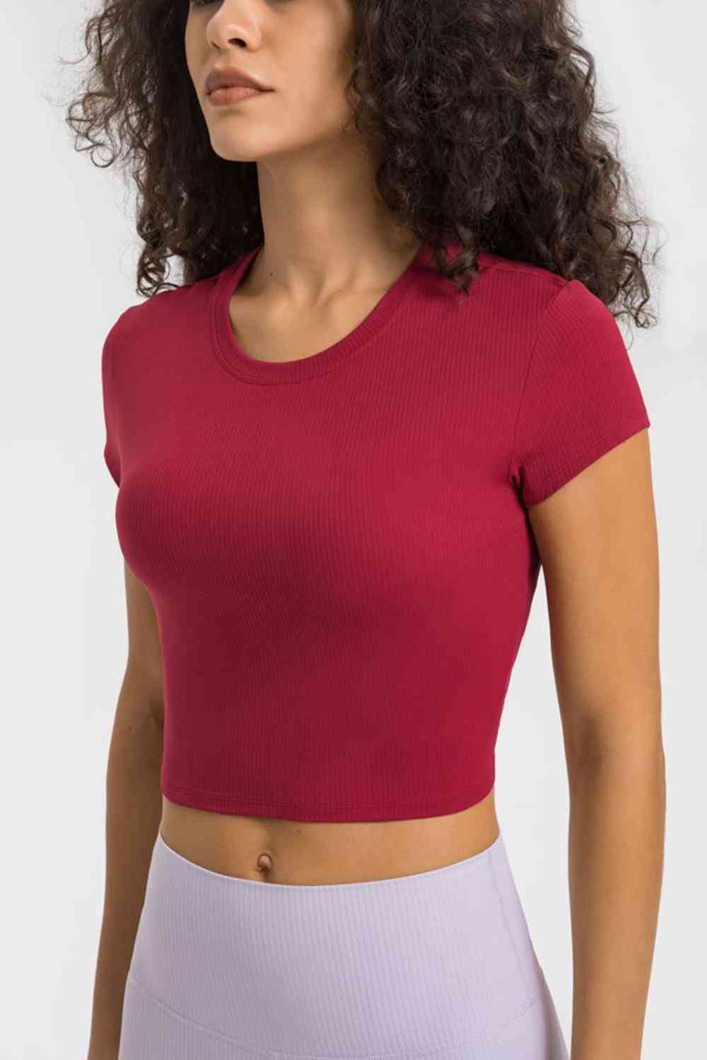 Round Neck Short Sleeve Cropped Sports Tee