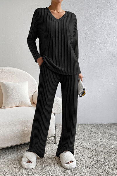 Ribbed V-Neck Lounge Set – Cozy Two-Piece Outfit for Everyday Comfort
