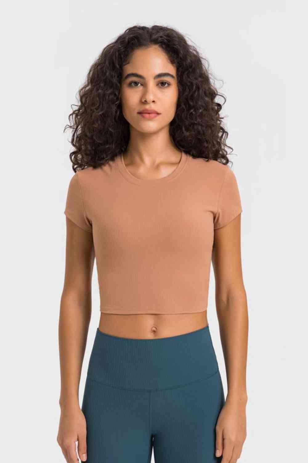 Round Neck Short Sleeve Cropped Sports Tee